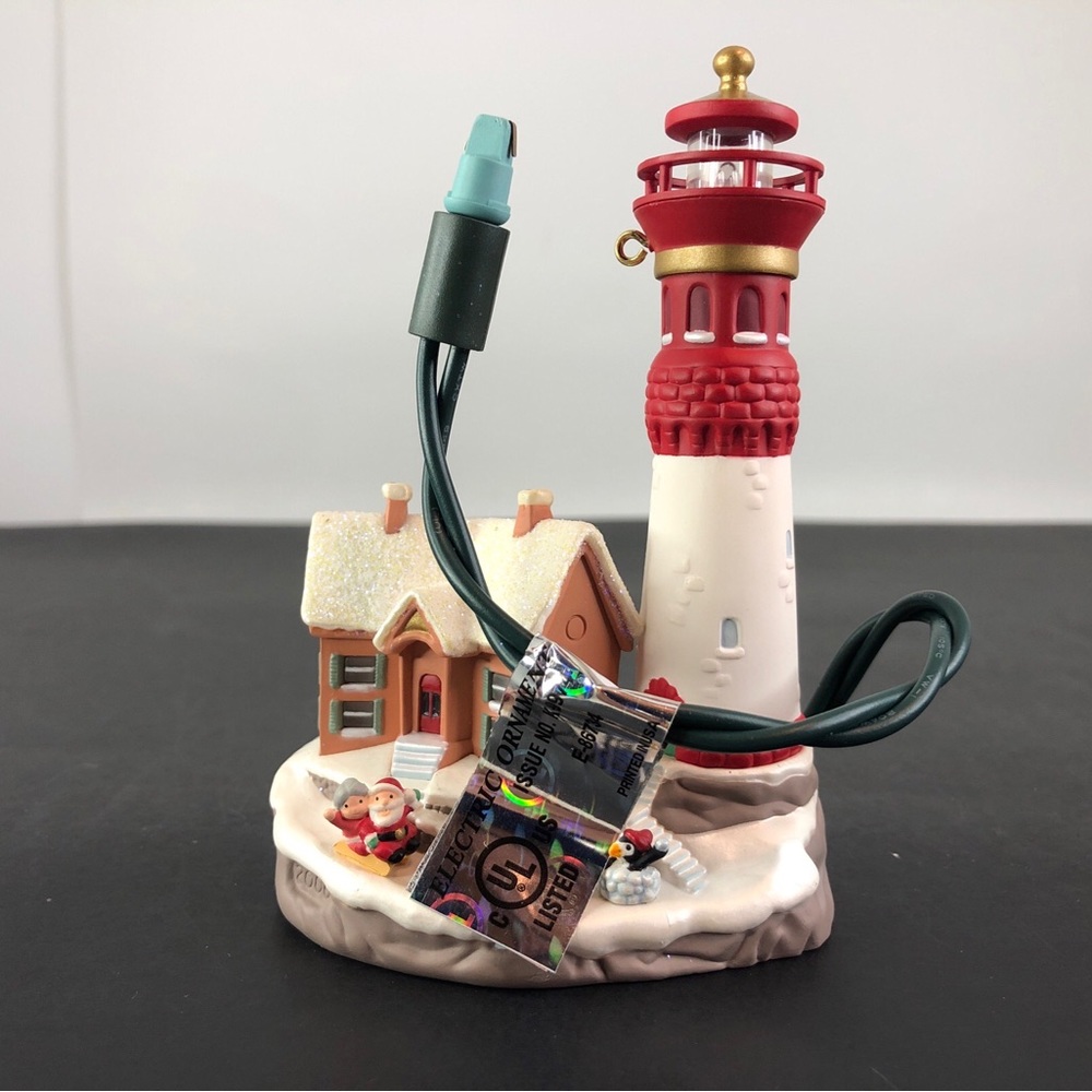 Hallmark Keepsake Ornament 2000 Lighthouse Greetings 4th in Lighthouse‎ Series